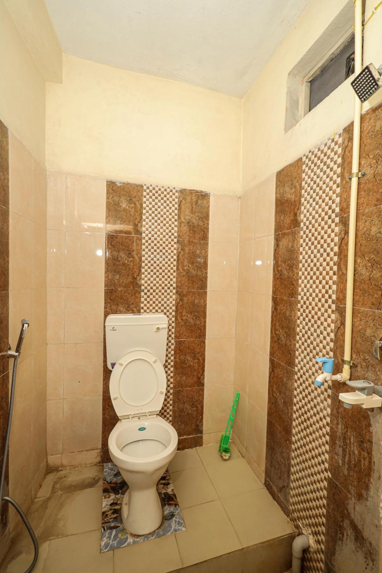 Rai Guest House Uddzsaín Kültér fotó